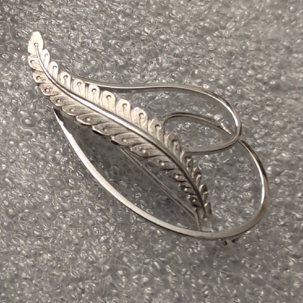 Sterling Silver Leaf Brooch